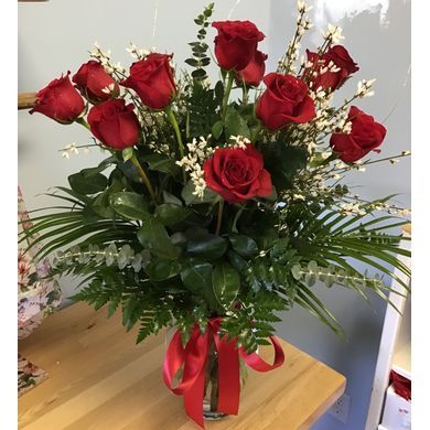Classic Dozen Roses